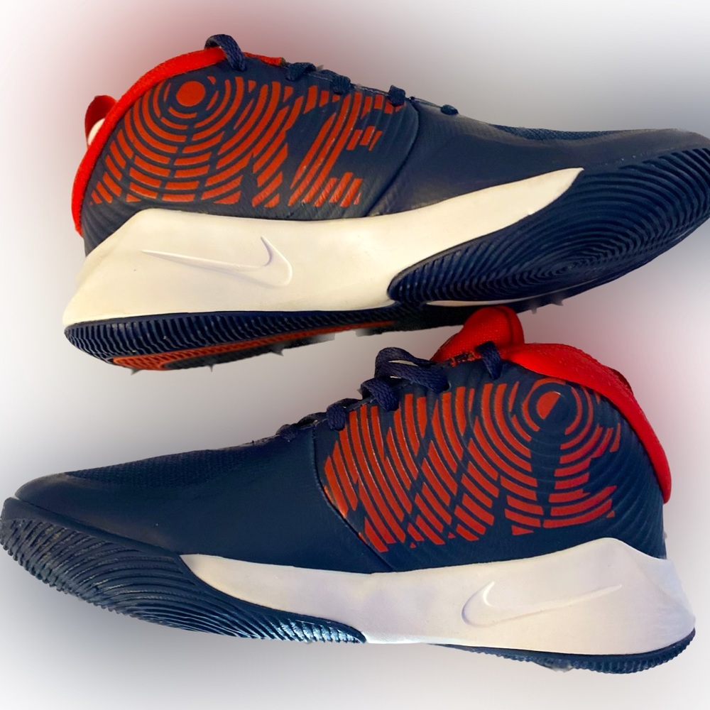 Nike Team Hustle D9 Navy/ Red size 6 big boy